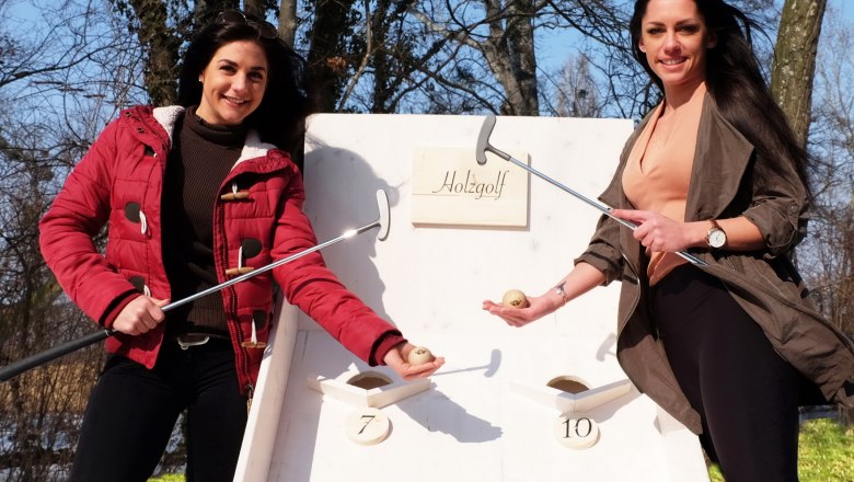 Wooden golf, &copy; Rahofer