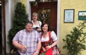 Steiner family, &copy; Waldheuriger Steiner