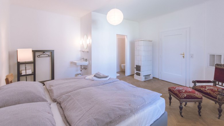 Double room "NINA", &copy; Zweitwohnsitz, Photographs by Valerie Eccli