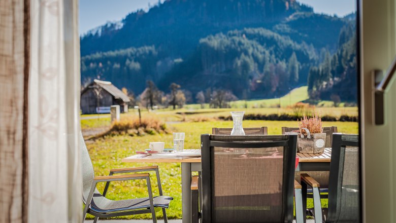 Red vacation apartment - Terrace, © Ludwig Fahrnberger