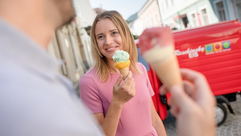 Enjoy homemade ice cream, &copy; schwarz-koenig.at