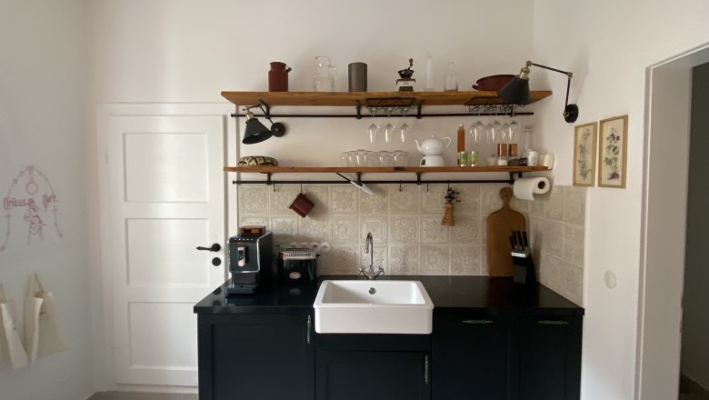 Stove in the kitchen, &copy; Kathrin B&uuml;rger