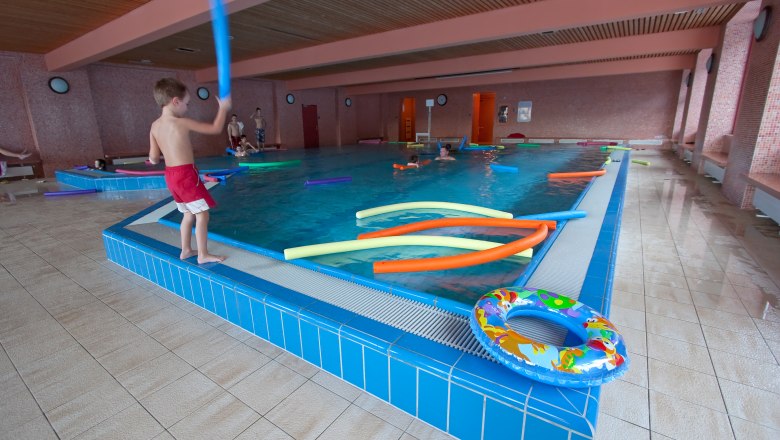 Indoor swimming pool JUFA Mariazell, © Harald Eisenberger/JUFA Hotels
