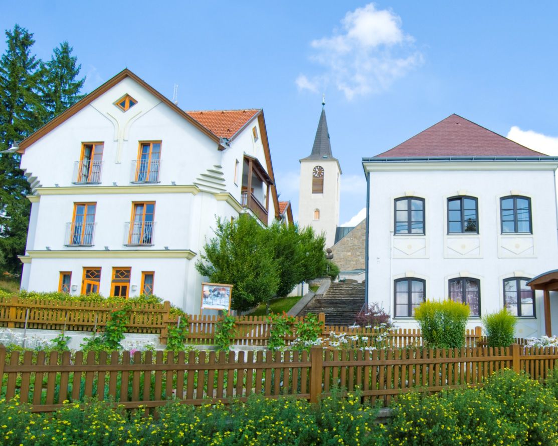 St. Georg Education Center