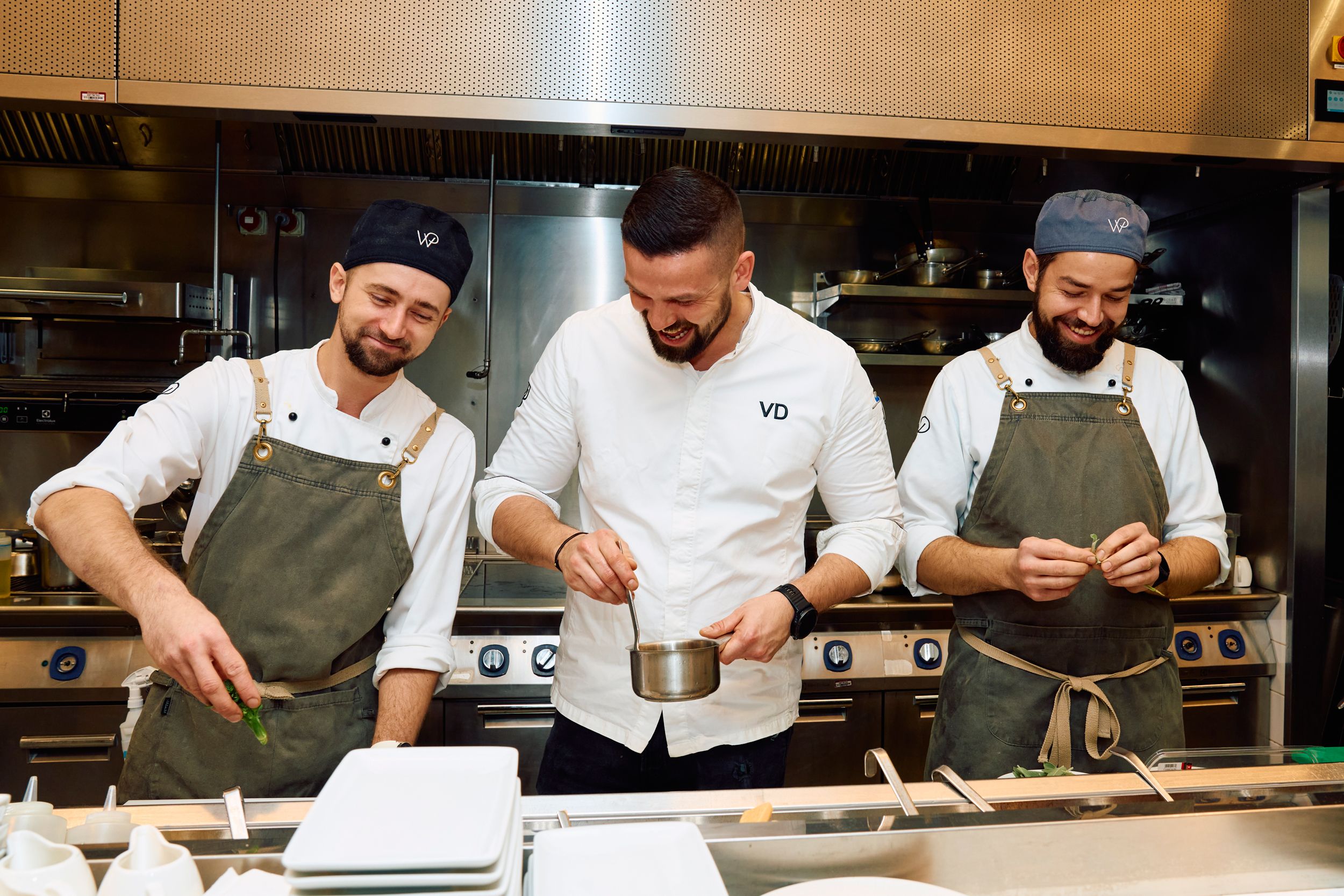 Wolfgang Puck Kitchen + Bar, kitchen team