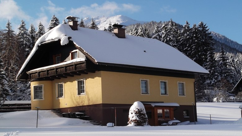 Winter exterior view, &copy; Haus Oberfeichtner