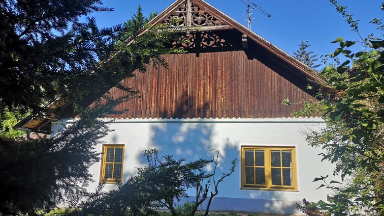 House garden view, &copy; Karin Schindl