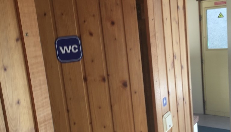 View towards the WC in the 100-year-old baggage car, &copy; M. Schorn