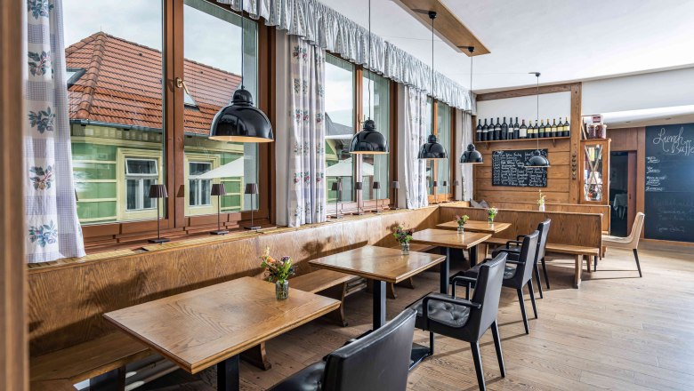 Relais & Châteaux "Cooking bar in the inn, © Mörwald