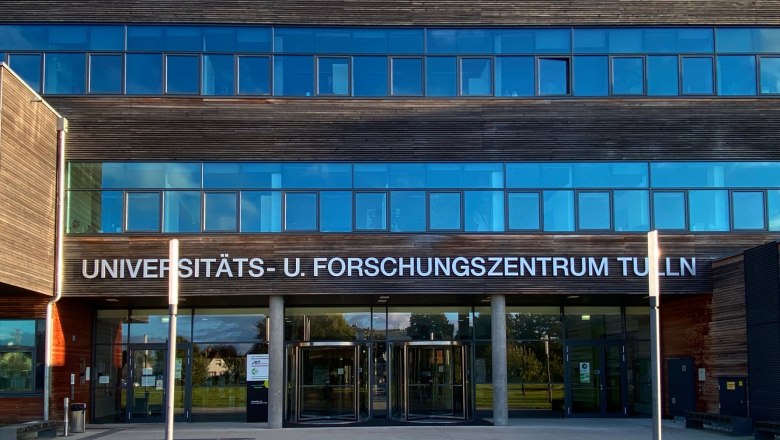 TD_Evas_Bistro_Entrance, © Eva König-Ceru