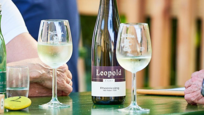 Wine tavern, wine cellar lane Sch&ouml;nberg, &copy; Peter Podpera