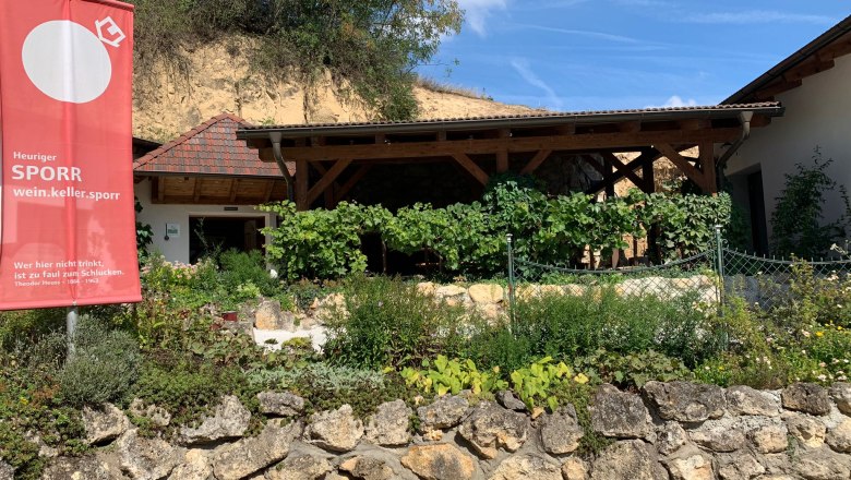 Cycling and hiking rest, © Familie Sporr