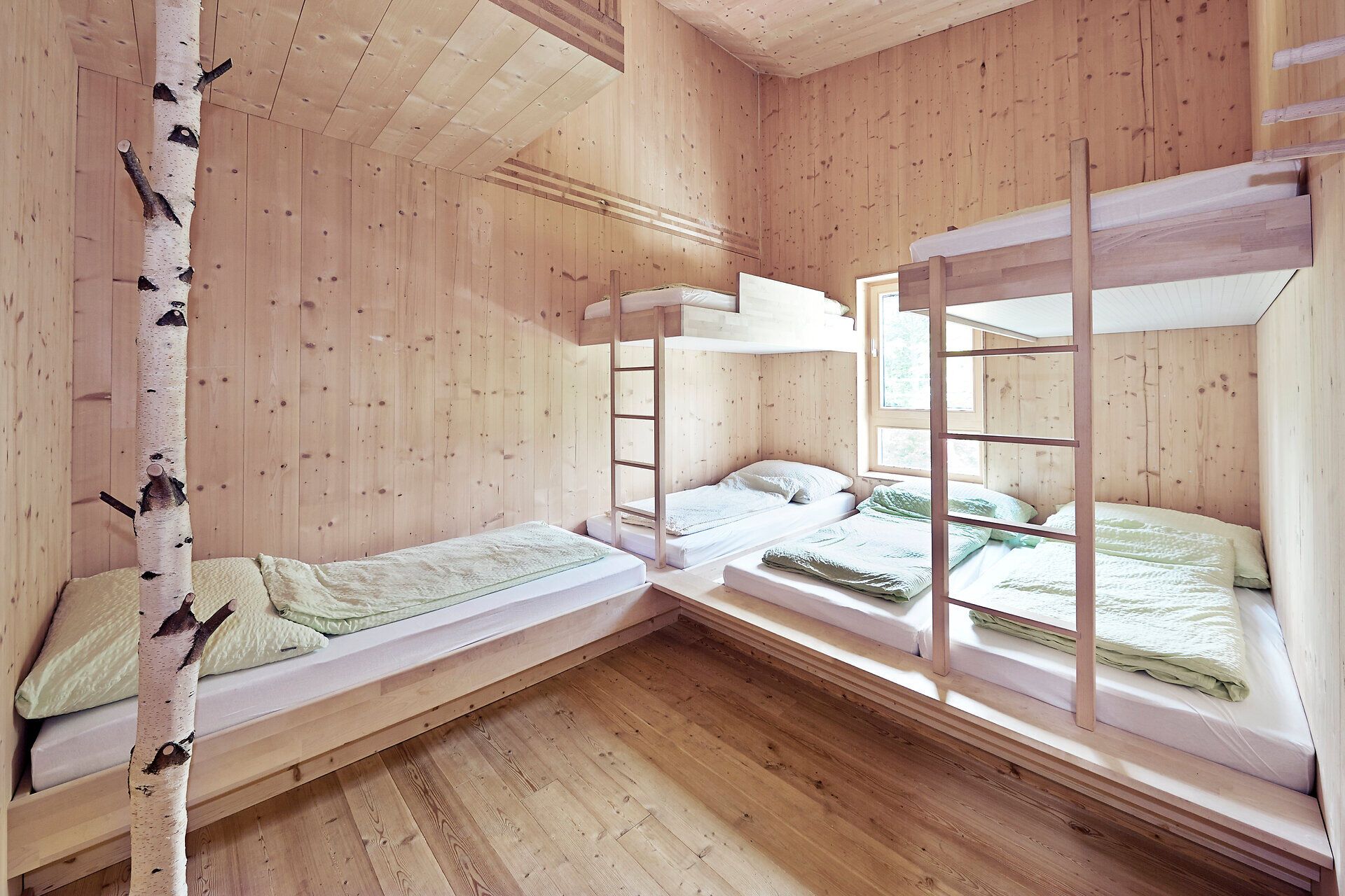 Camp sleeping places in the Naturfreundehaus Knofeleben