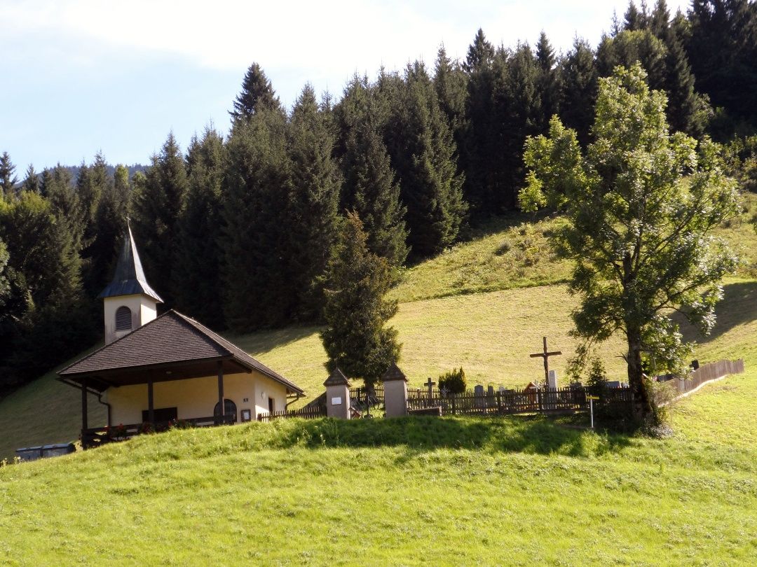 Cemetery in Lackenhof