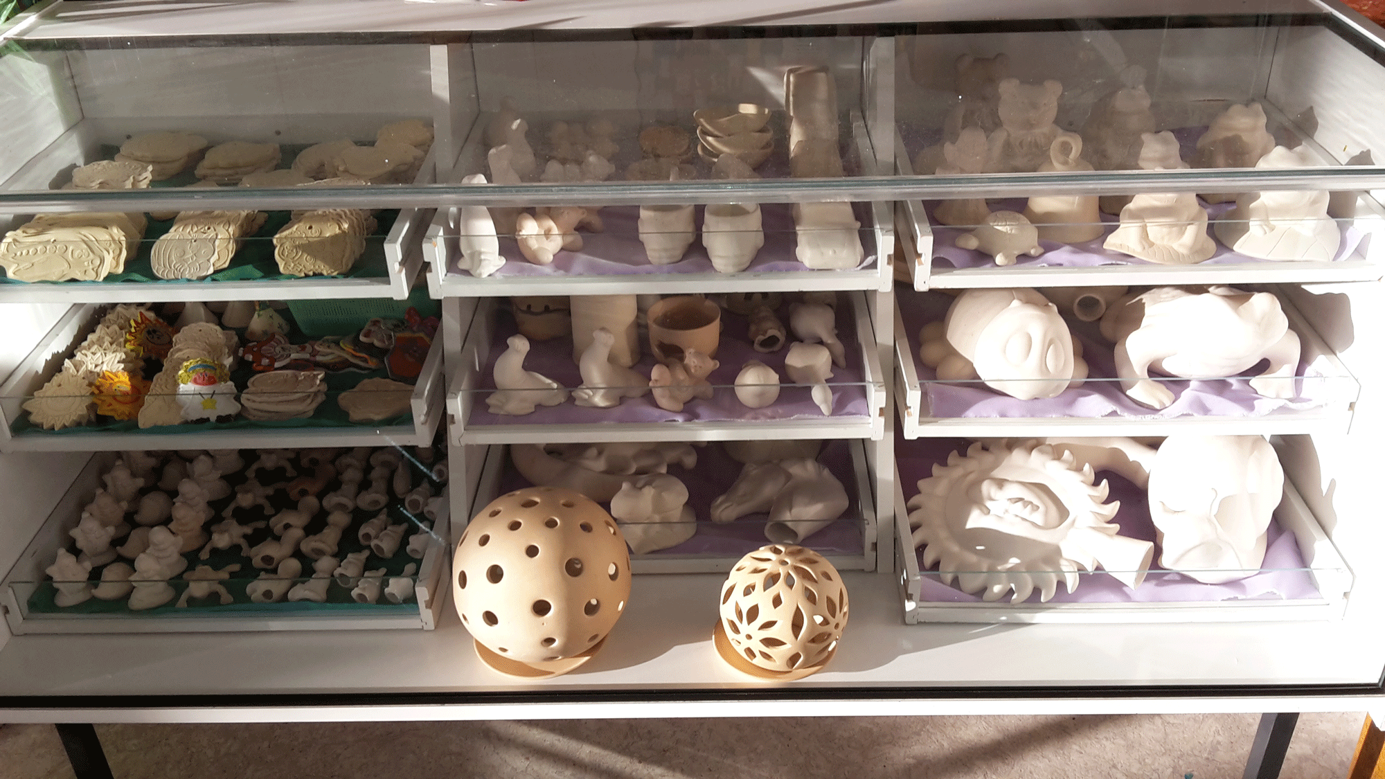 Painting ceramics