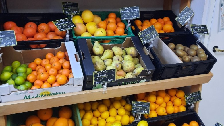 Organic fruit, &copy; Kredenz.me