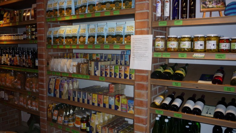 Assortment in the Nibelungen organic store, &copy; Nibelungen Bioladen