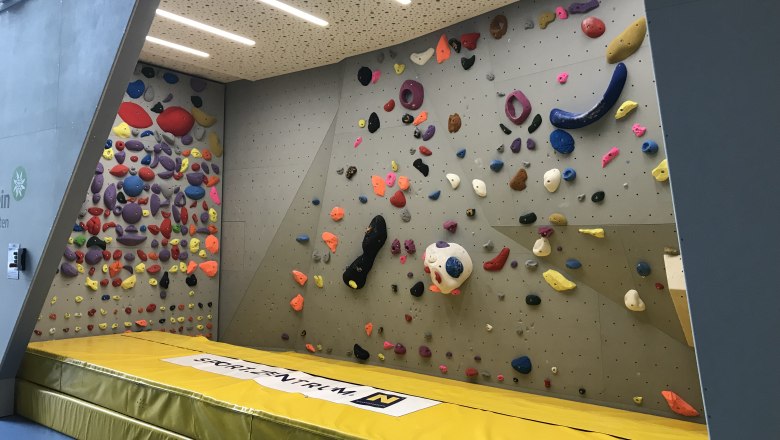 Climbing facility at the Lower Austrian sports center, © Norbert Lang