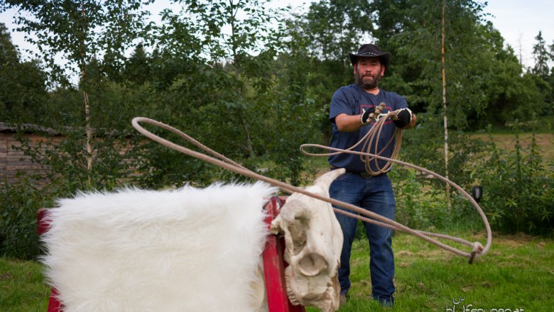 Ranch Roping, &copy; Els-kwatawa Ranch