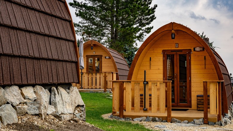 Wood lodges to pause in the midst of nature, © Labor52