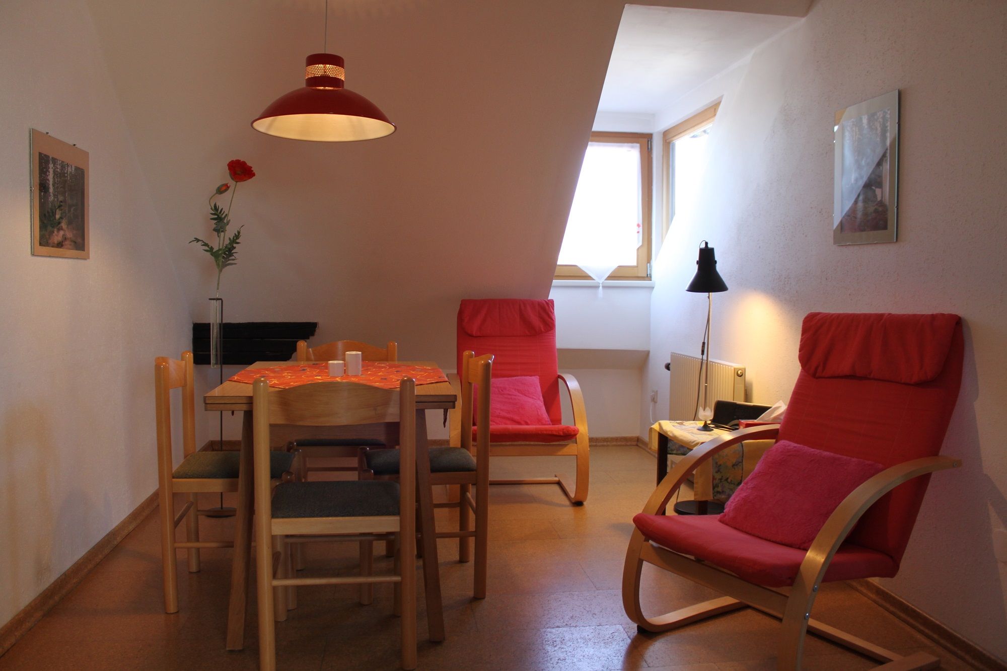 Apartment dining room 