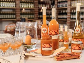 Marillenprodukte vom Weinhof Aufreiter, &copy; Donau N&Ouml; Tourismus/Rita Newman