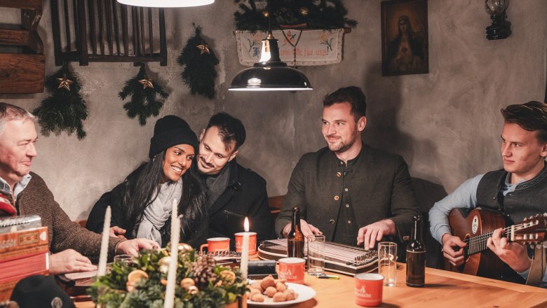 Hotel, © Josef Wittibschlager