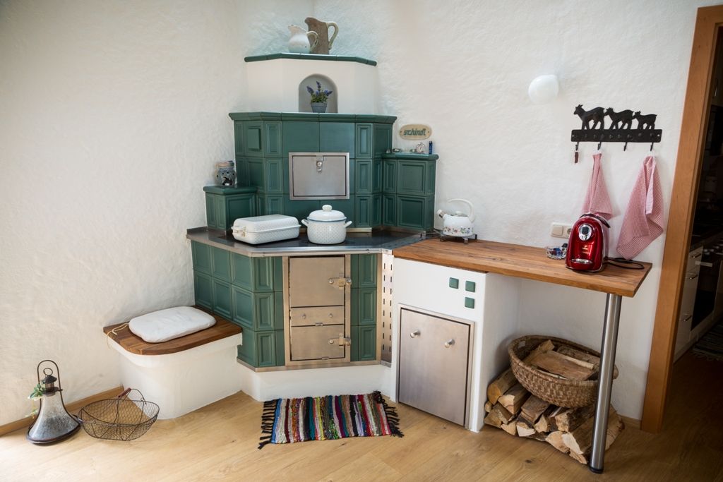 Tiled stove