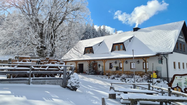 Alpine hut in winter, © Erika Pieber Alpine hut in winter, © Erika Pieber