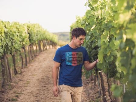 Stefan Hagmann in the vineyard, &copy; Weingut Hof zu Priel