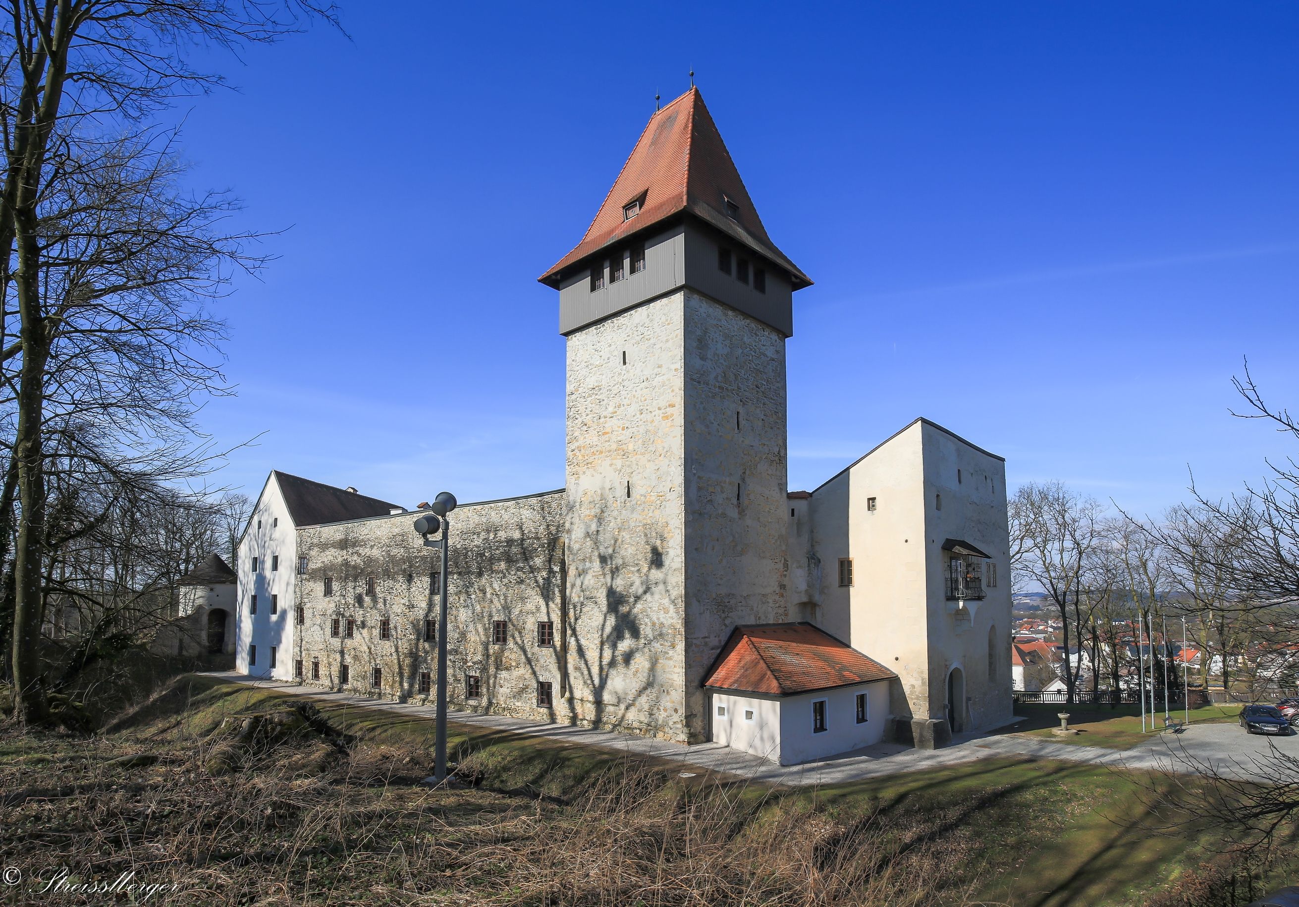Ulmerfeld Castle