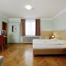 Double room, &copy; Zuser&rsquo;s guesthouse