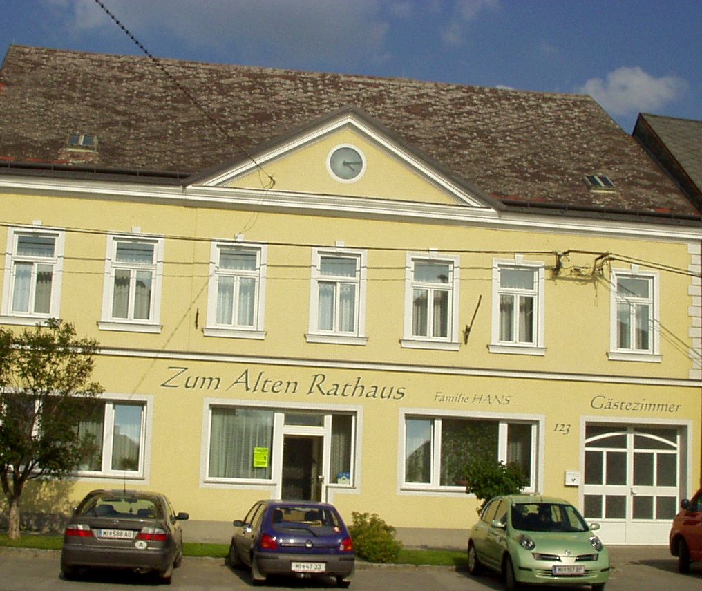 To the old town hall