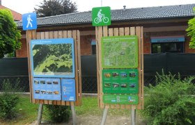 Information boards for hiking and cycling trails in Pitten