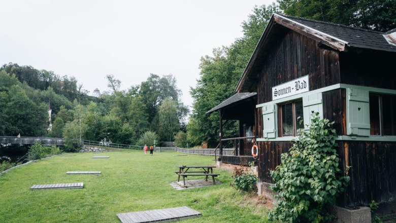 Zwettl sunbathing area, &copy; Line Sulzbacher