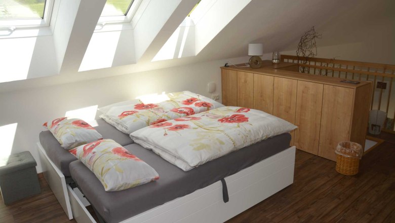 Folding double bed - Gallery, © Christina Böhm