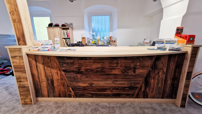 Reception counter at cmb sportivo, &copy; Ybbsbach Sport