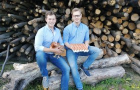 H&uuml;hnerhof Muhr, Gallbrunn, Muhr family, &copy; H&uuml;hnerhof Muhr