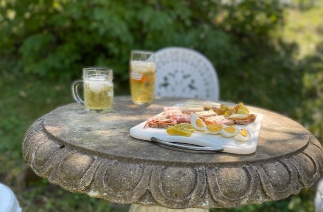 Outdoor seating furniture