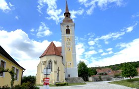 Schiefer Turm von Waitzendorf, © Weinstraße Weinviertel