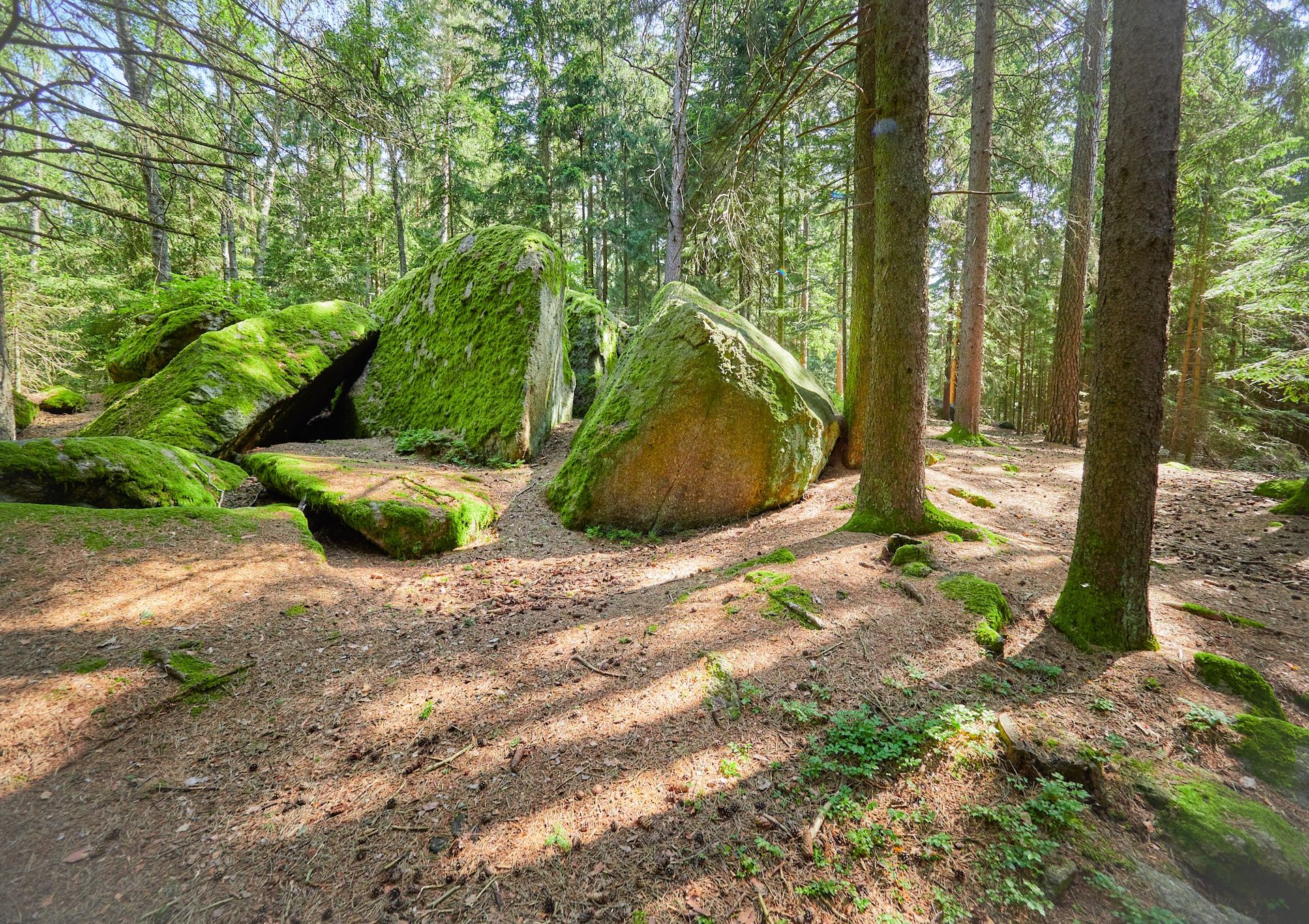 "Stone parlor"