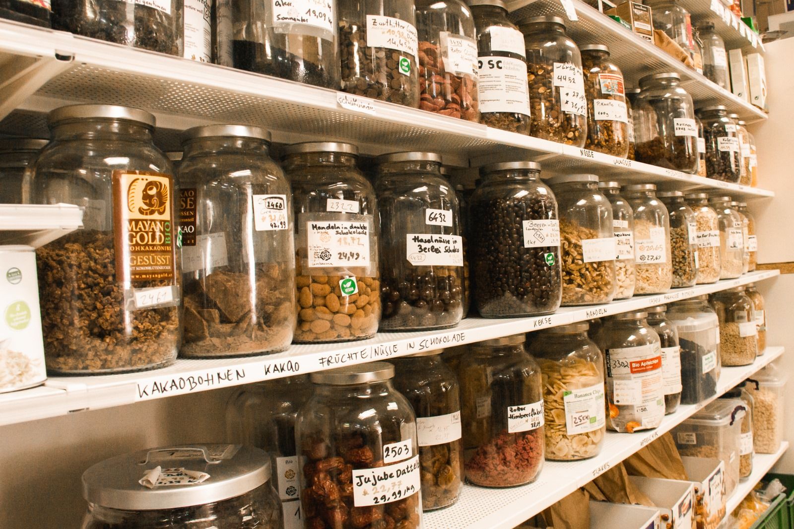 Organic dried fruit and nuts for filling