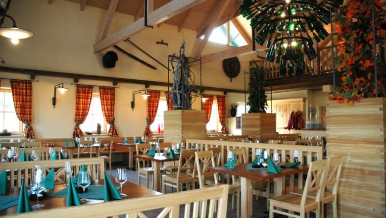 Wine tavern Severinhof interior view, &copy; Familie Schwaighofer