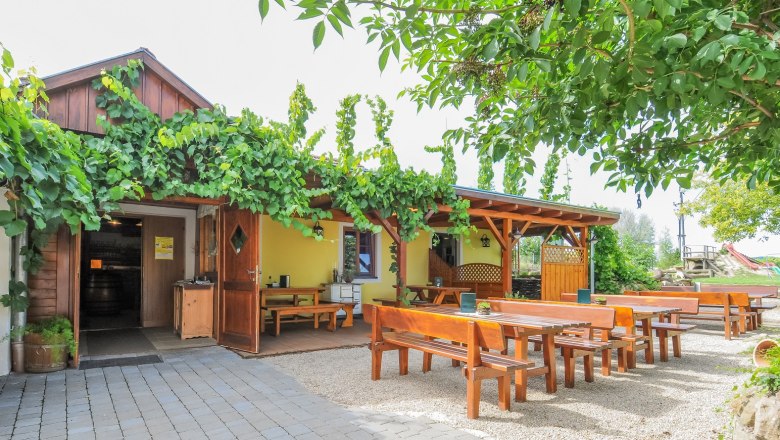 Wine tavern Wildpert, © Gästehaus Wildpert