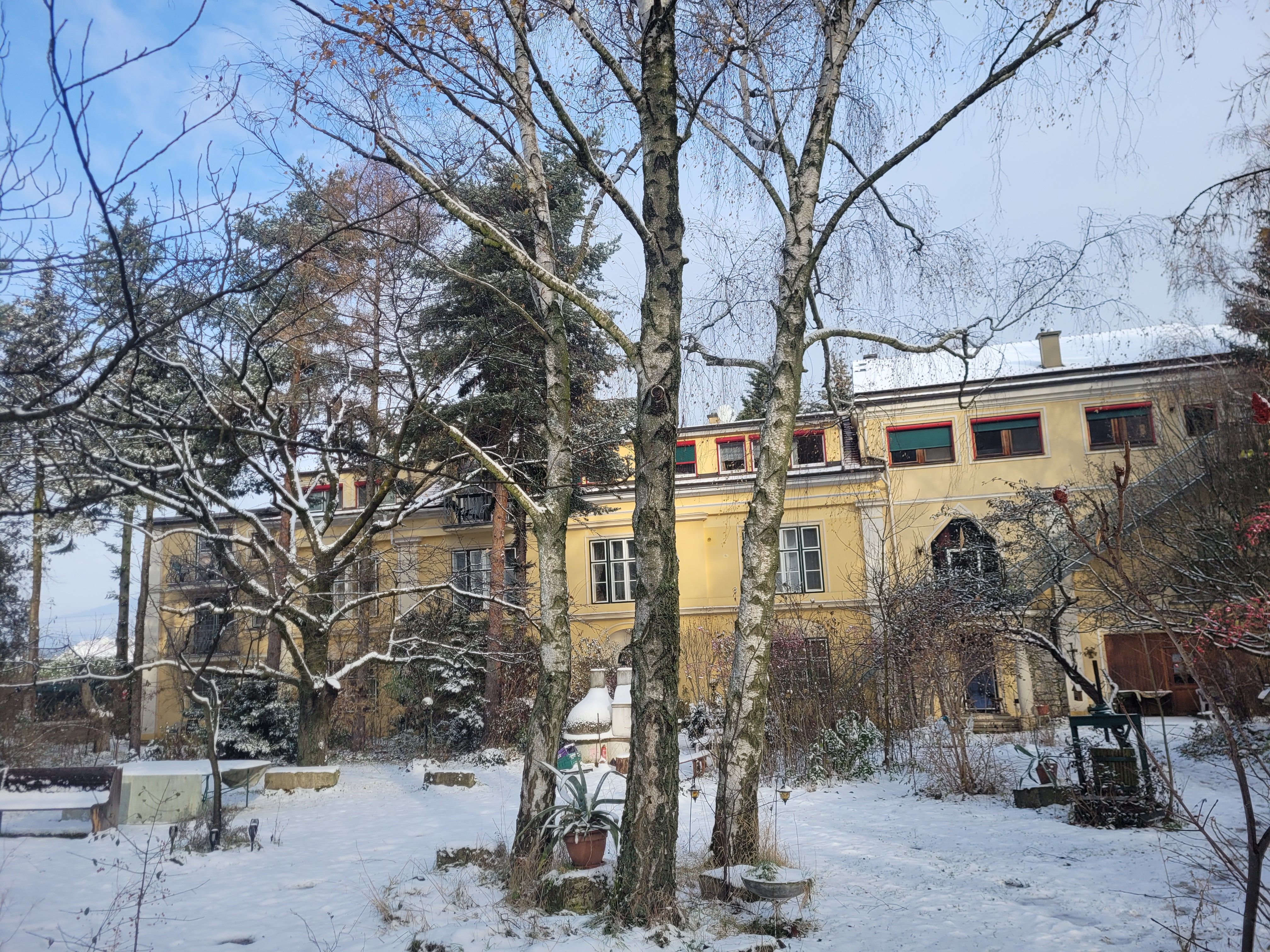 Villa Pannonica, Wolfsthal, garden in winter with snow