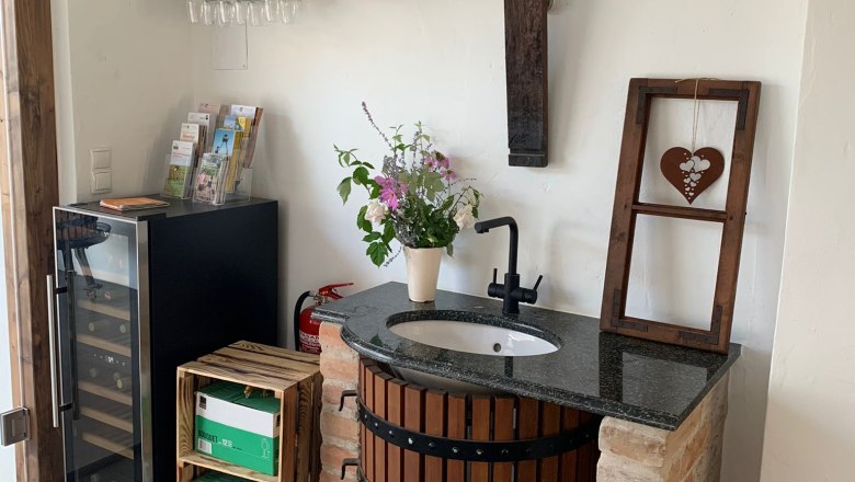 Cycling and hiking rest, © Familie Sporr