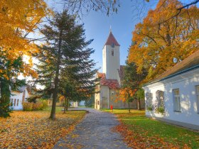 Pfarrkirche zum Hl. Andreas Hennersdorf, &copy; Gemeinde Hennersdorf