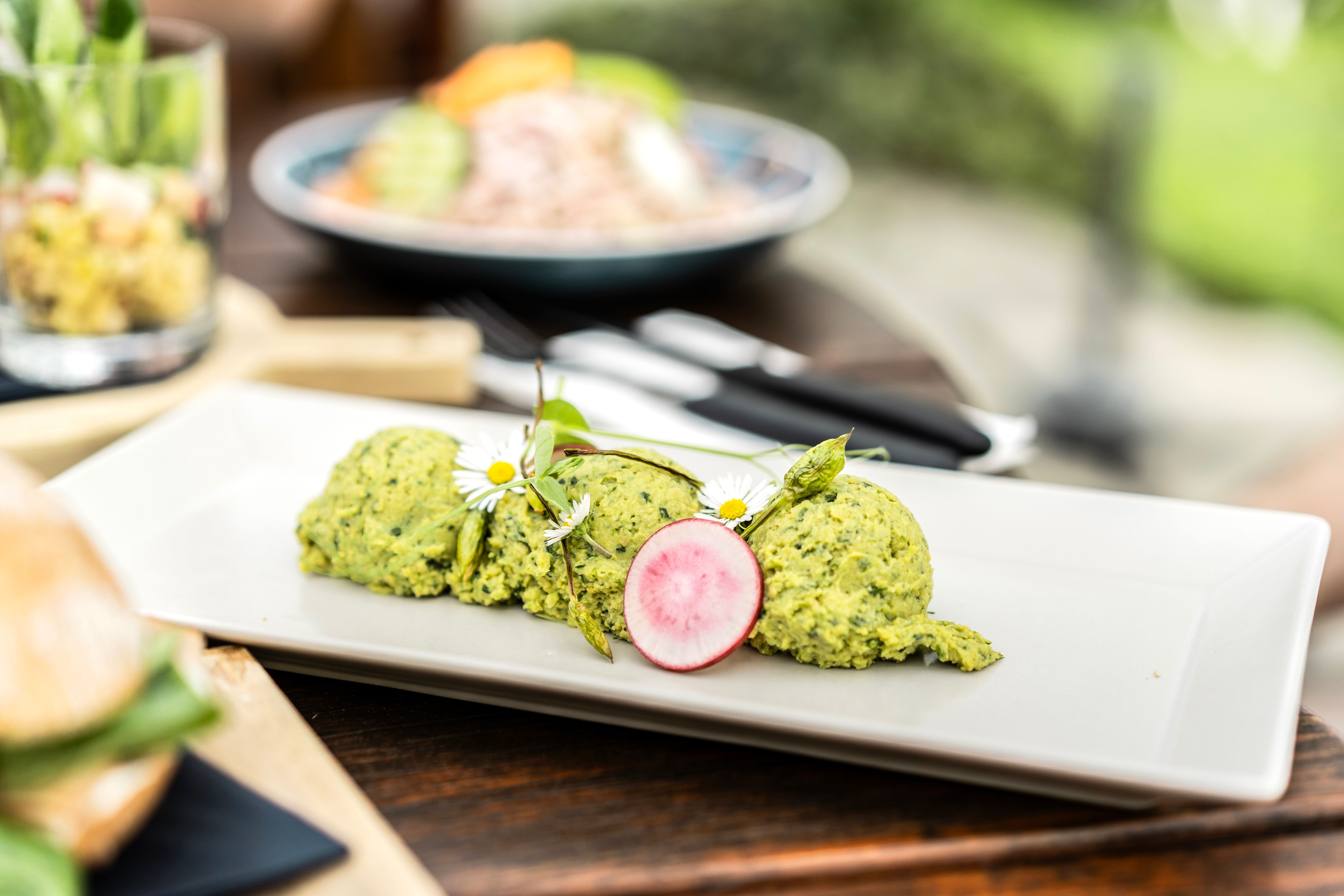 Regional & seasonal Heurigen delicacies