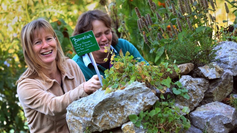 Wild herb hotel Steinschalerhof show garden, &copy; weinfranz.at