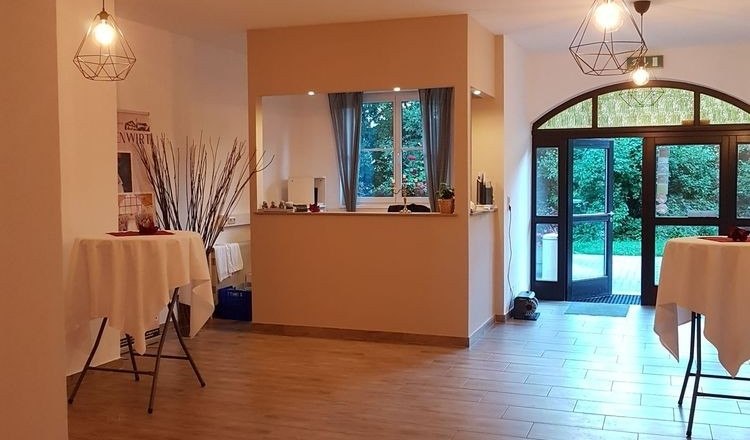 A warm welcome, © Leonard Kqira